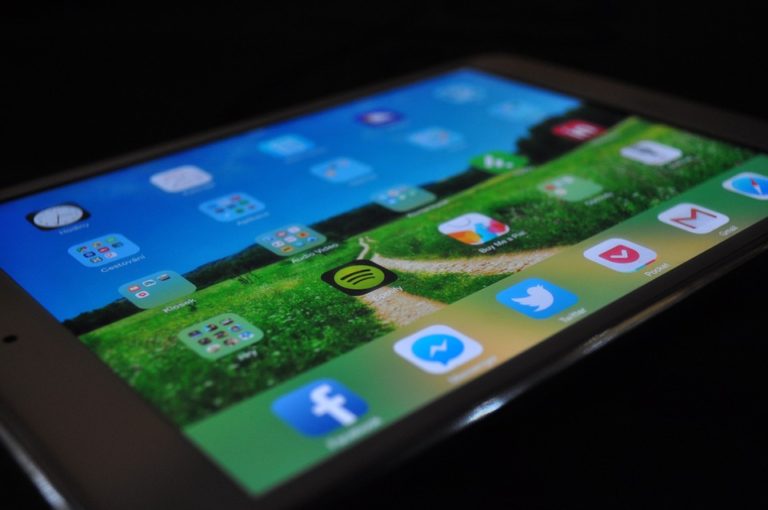 Mobilní aplikace jako hit letošní doby. Pomůže i mnohým firmám