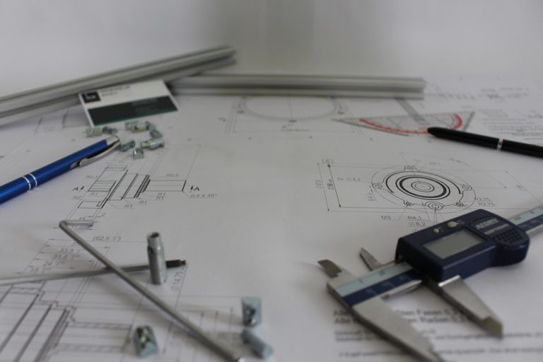 Digitalizace, nové technologie a počítačově schopní pracovníci. I to může pomoct českému strojírenství
