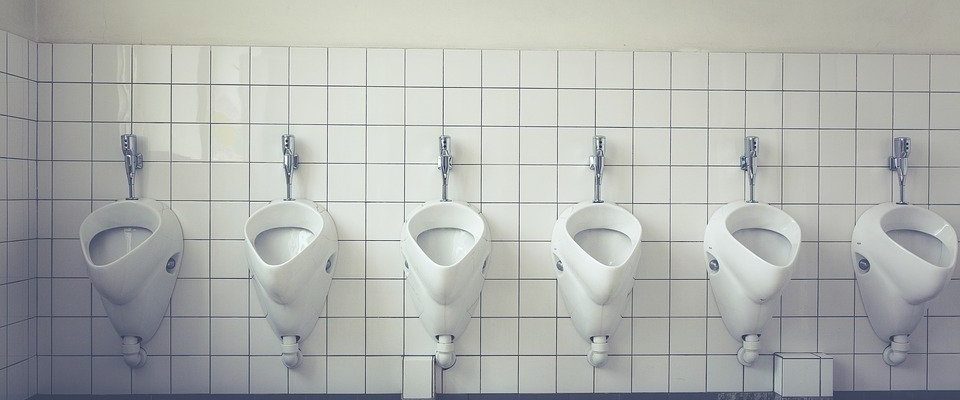 Veřejné toalety prodloužily svůj provoz