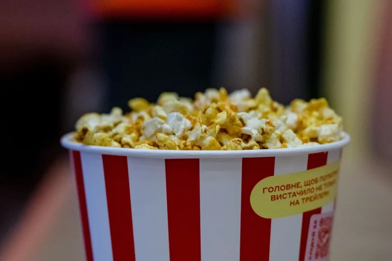 Popcorn v multikině u nákupního centra Olympia u Brna