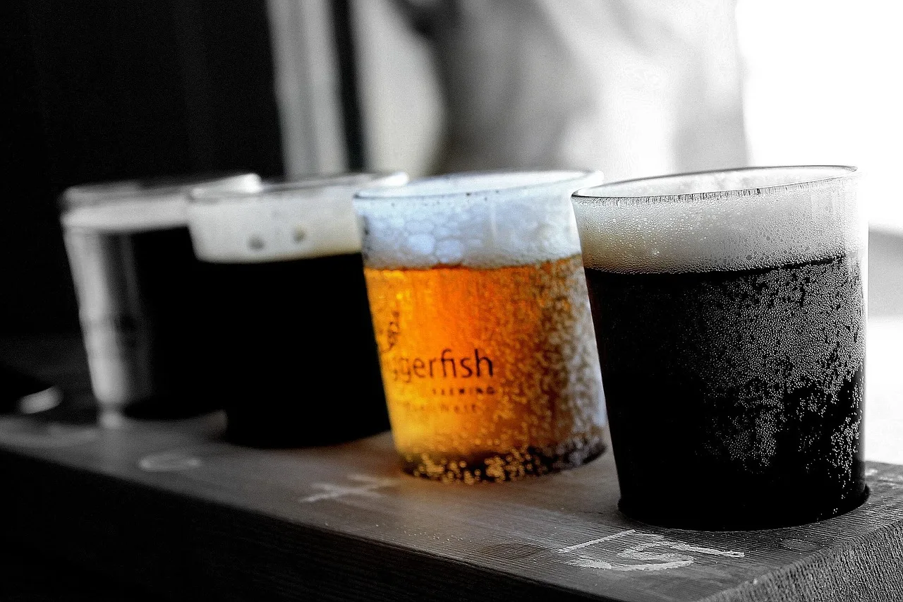 Čepované pivo v tradiční české pivnici v Brně