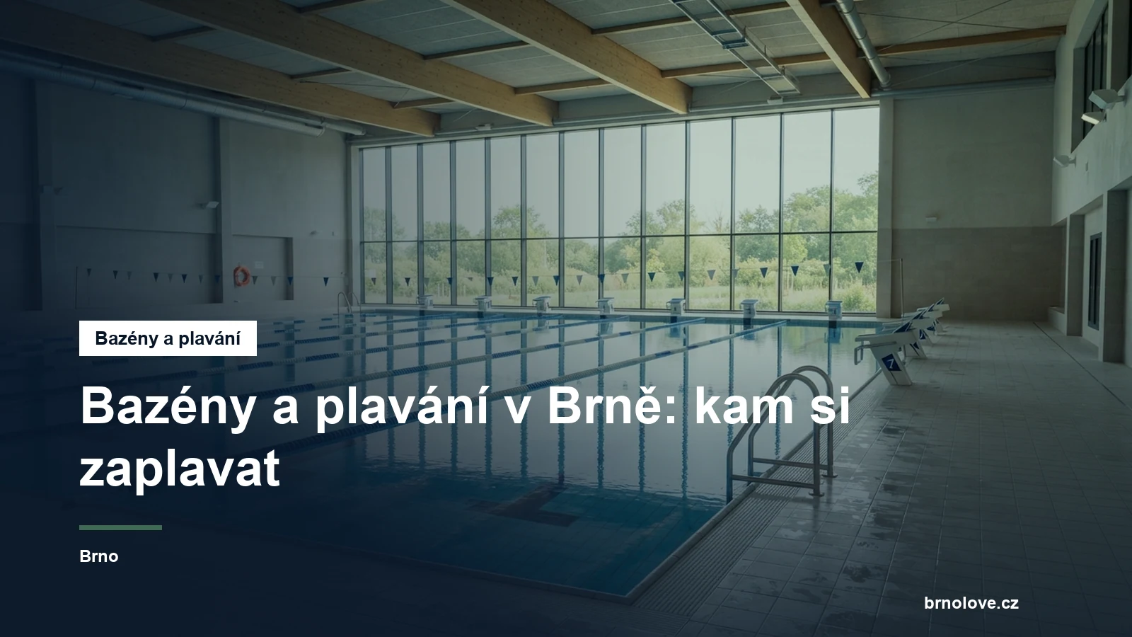 Krytý plavecký bazén s dráhami