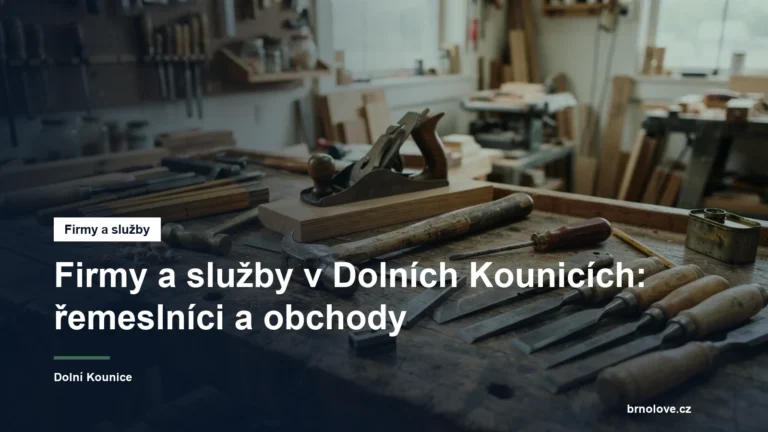 Řemeslné nářadí na pracovním stole