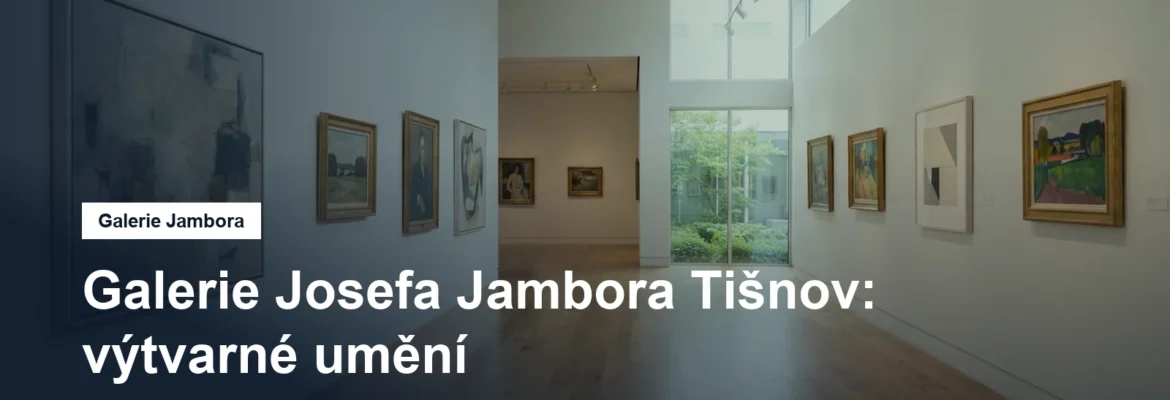 Výstavní sál galerie s obrazy