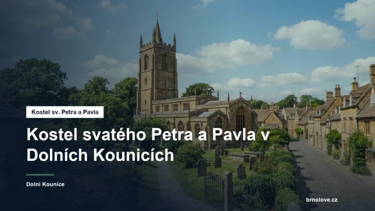 Farní kostel s věží