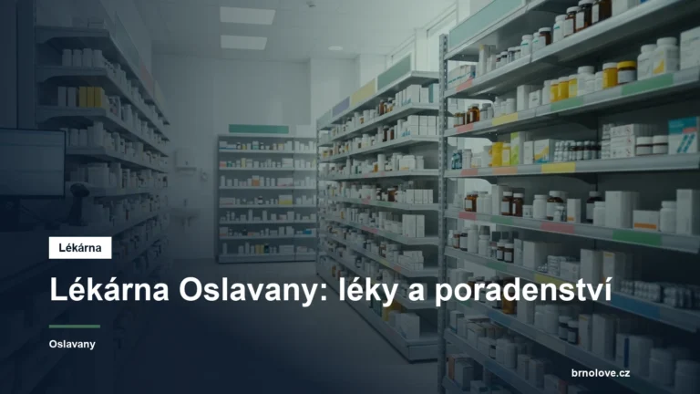 Interiér lékárny s regály léků