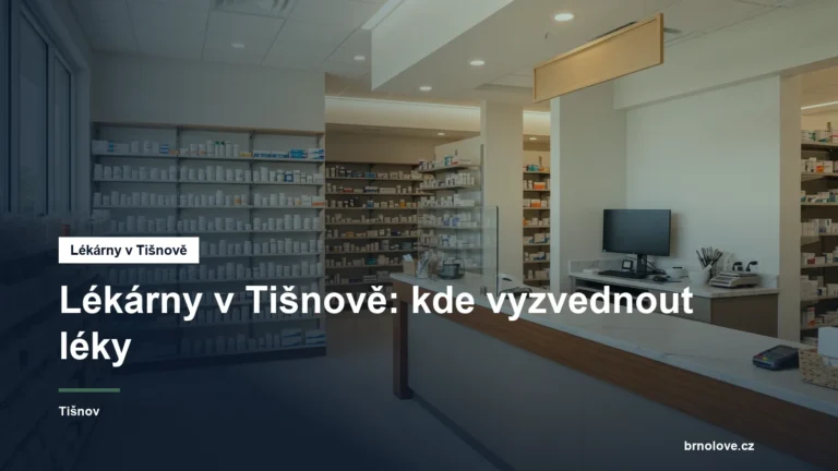 Interiér lékárny s regály léků