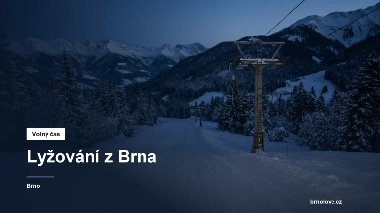 Prázdná sjezdovka za soumraku