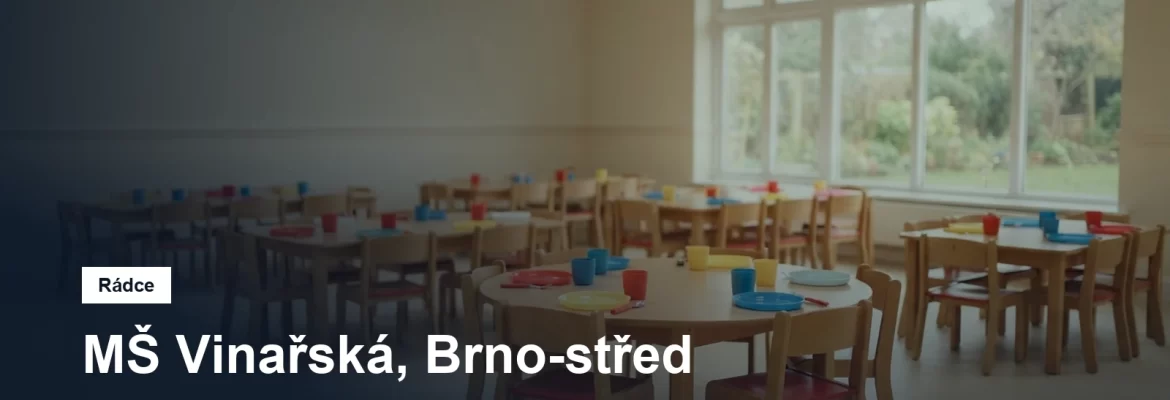 Prázdná jídelna mateřské školy