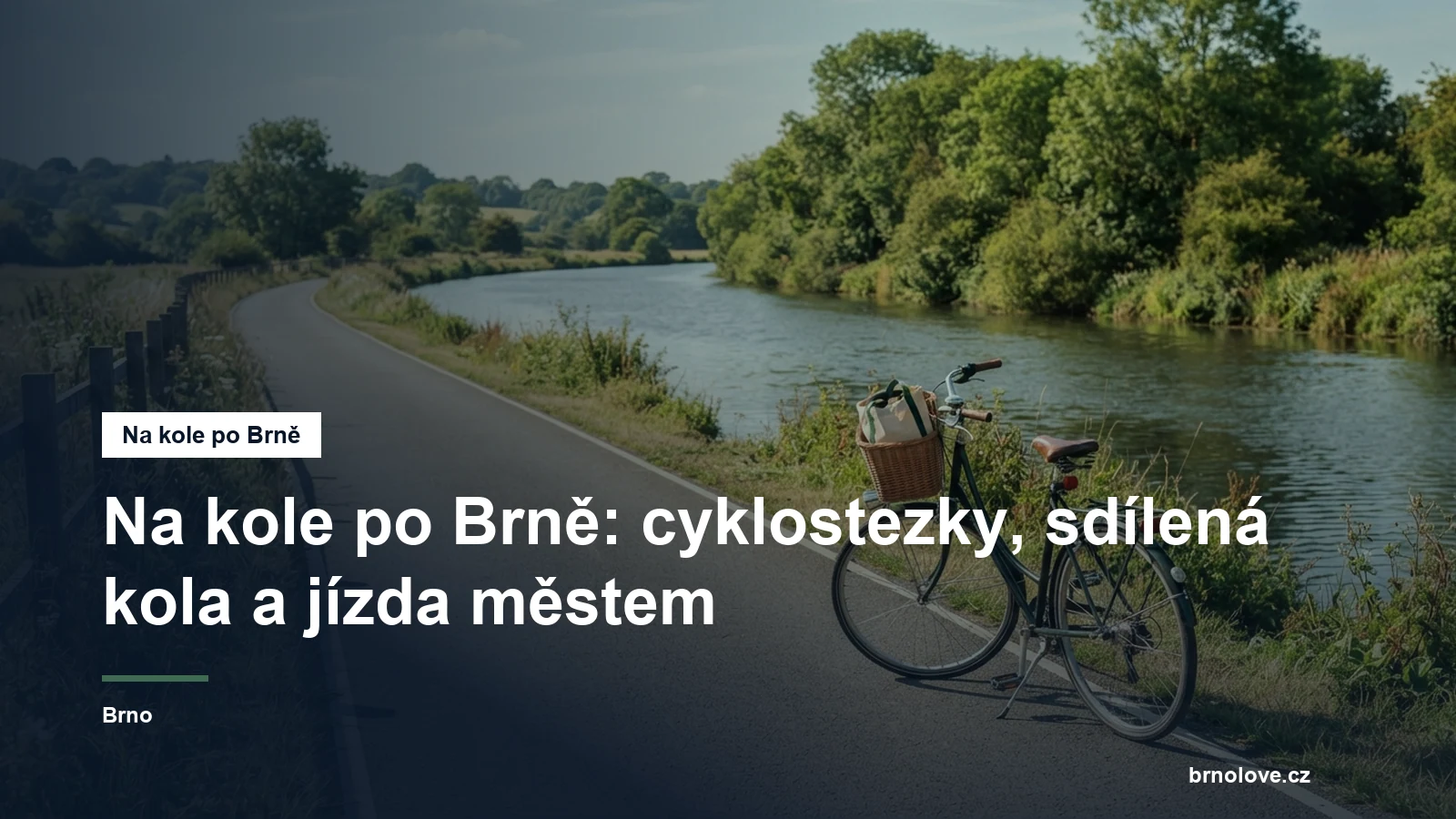 Cyklostezka podél řeky s jízdním kolem