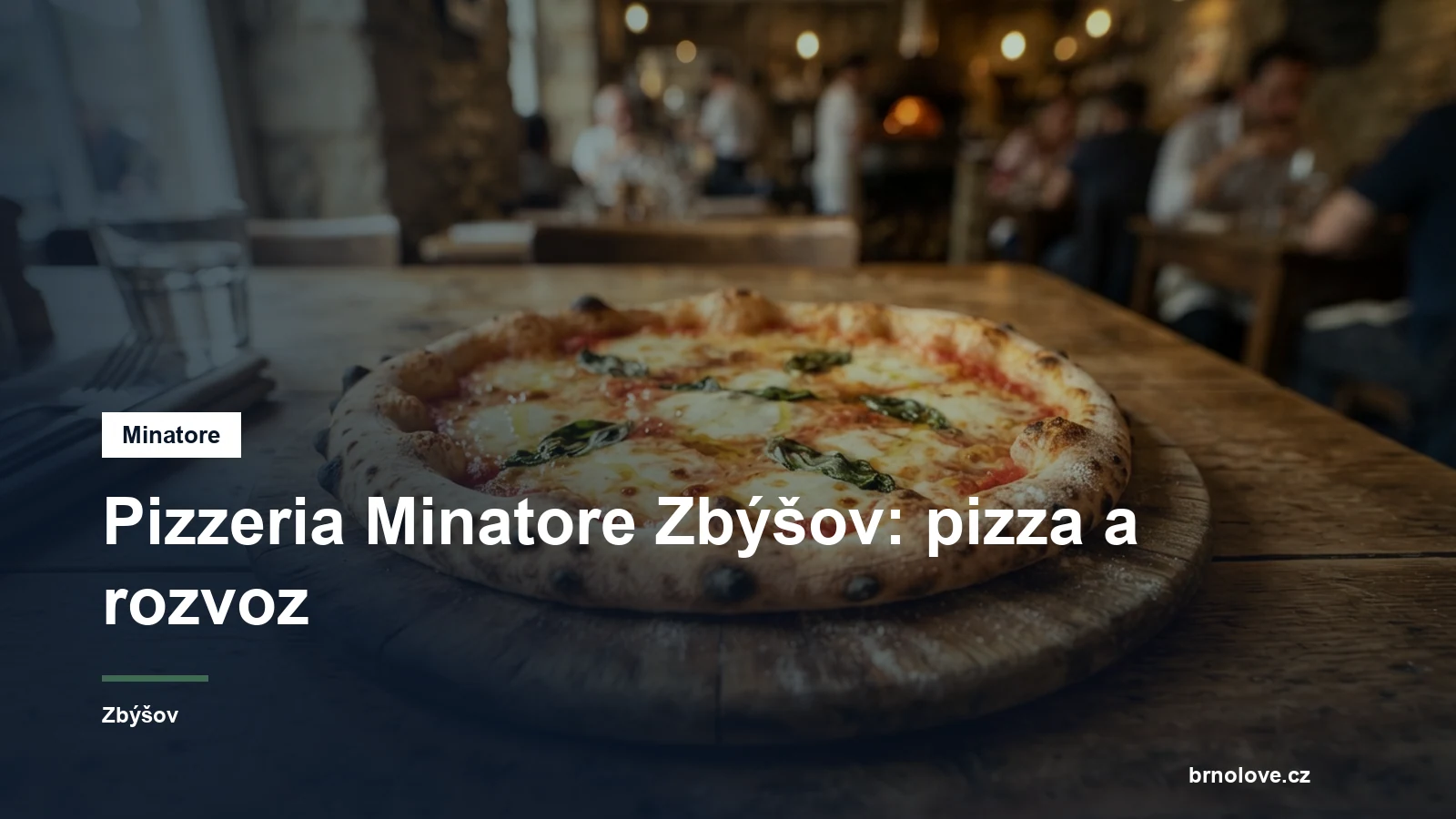 Pizza na stole v pizzerii