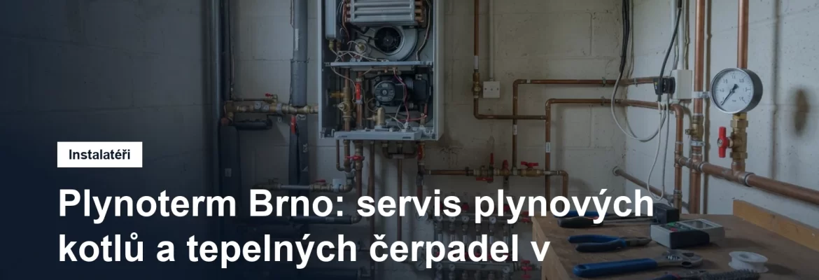 Servisní technik při údržbě nástěnného plynového kondenzačního kotle v kotelně rodinného domu
