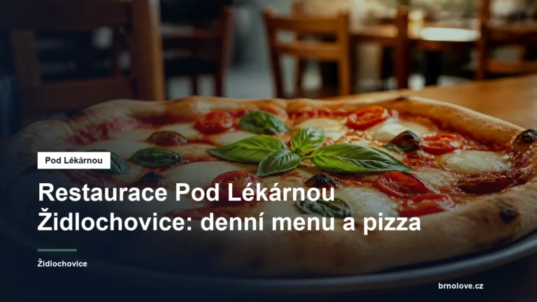 Pizza na stole v restauraci