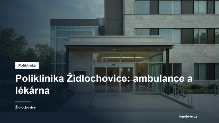 Budova polikliniky ve městě