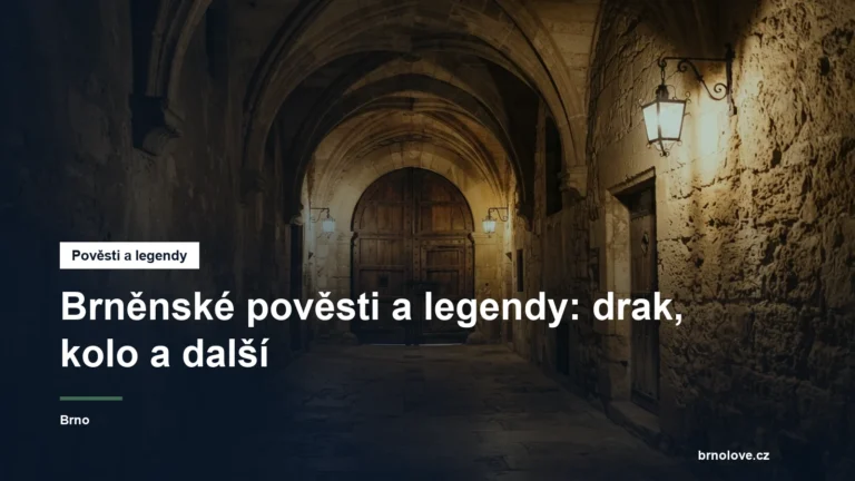 Průjezd historické radnice s klenbou