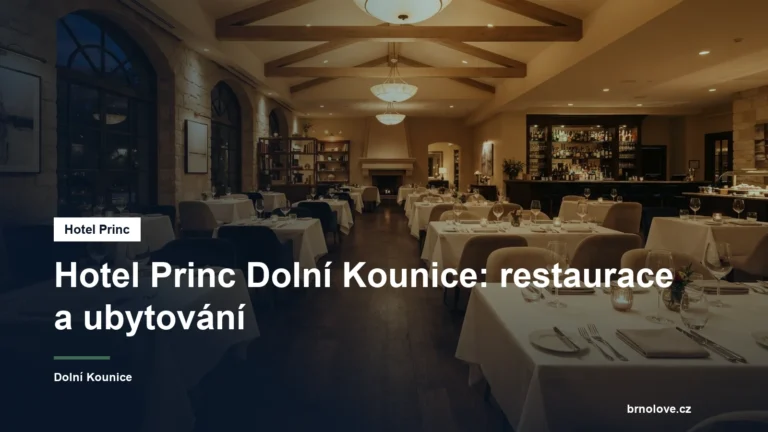 Prostřený stůl v hotelové restauraci