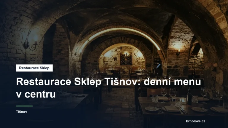 Klenutý sklepní interiér restaurace