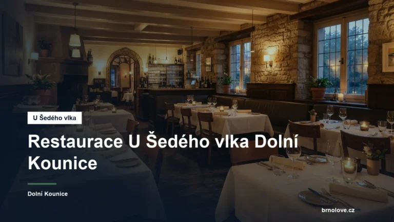 Interiér restaurace s prostřenými stoly