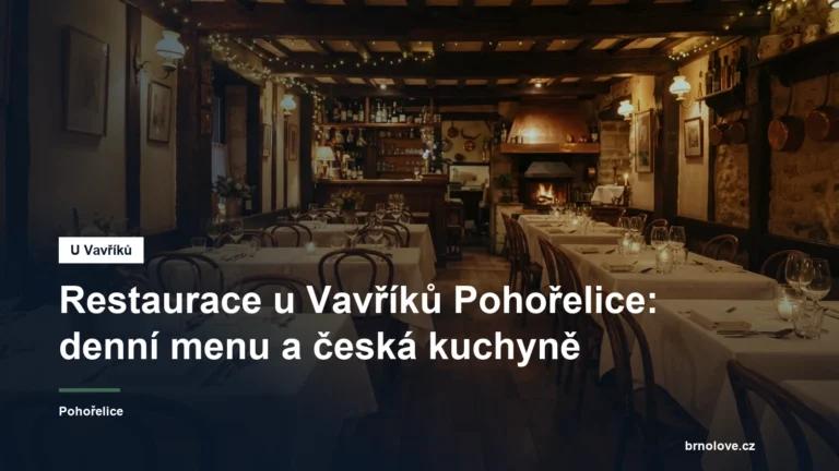 Interiér restaurace s prostřenými stoly