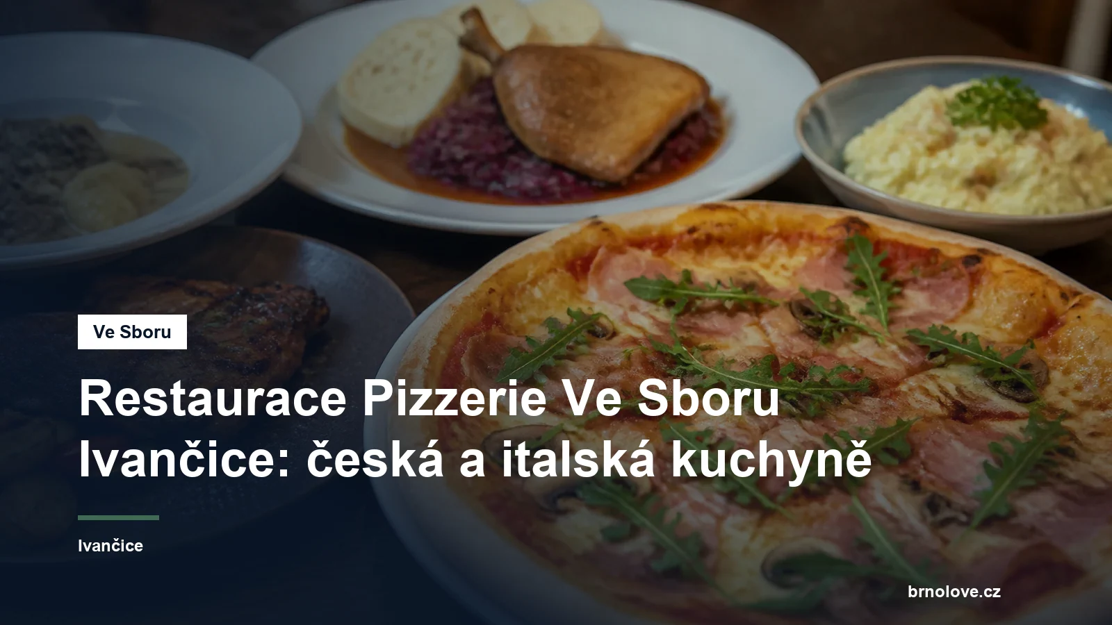 Pizza a jídlo na stole restaurace