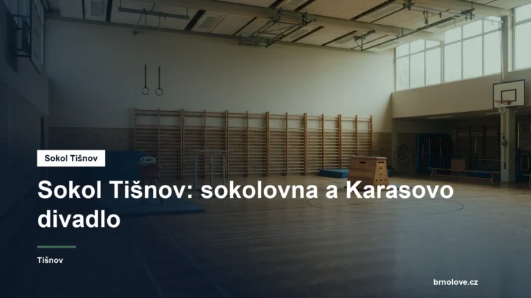 Tělocvična sokolovny s nářadím