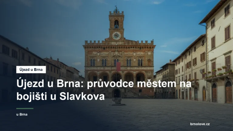 Náměstí s historickou radnicí