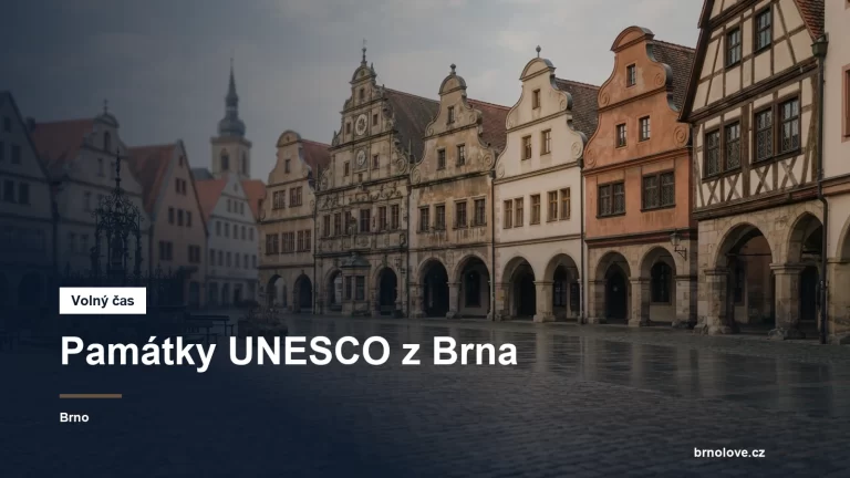 Historické náměstí s podloubím
