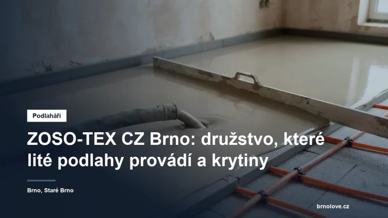 Litá anhydritová podlaha rozlévaná hadicí čerpadla po izolaci s rozvody podlahového vytápění, srovnávaná duralovou hrazdou