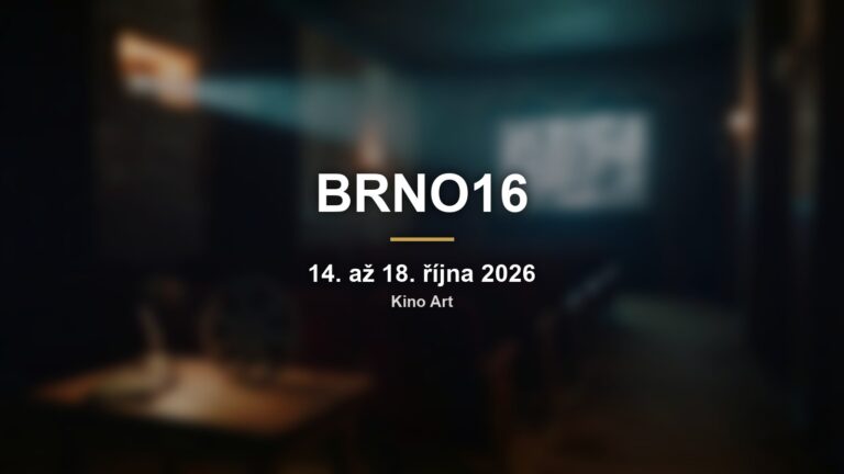 Rozmazaný kinosál s názvem festivalu BRNO16 a termínem